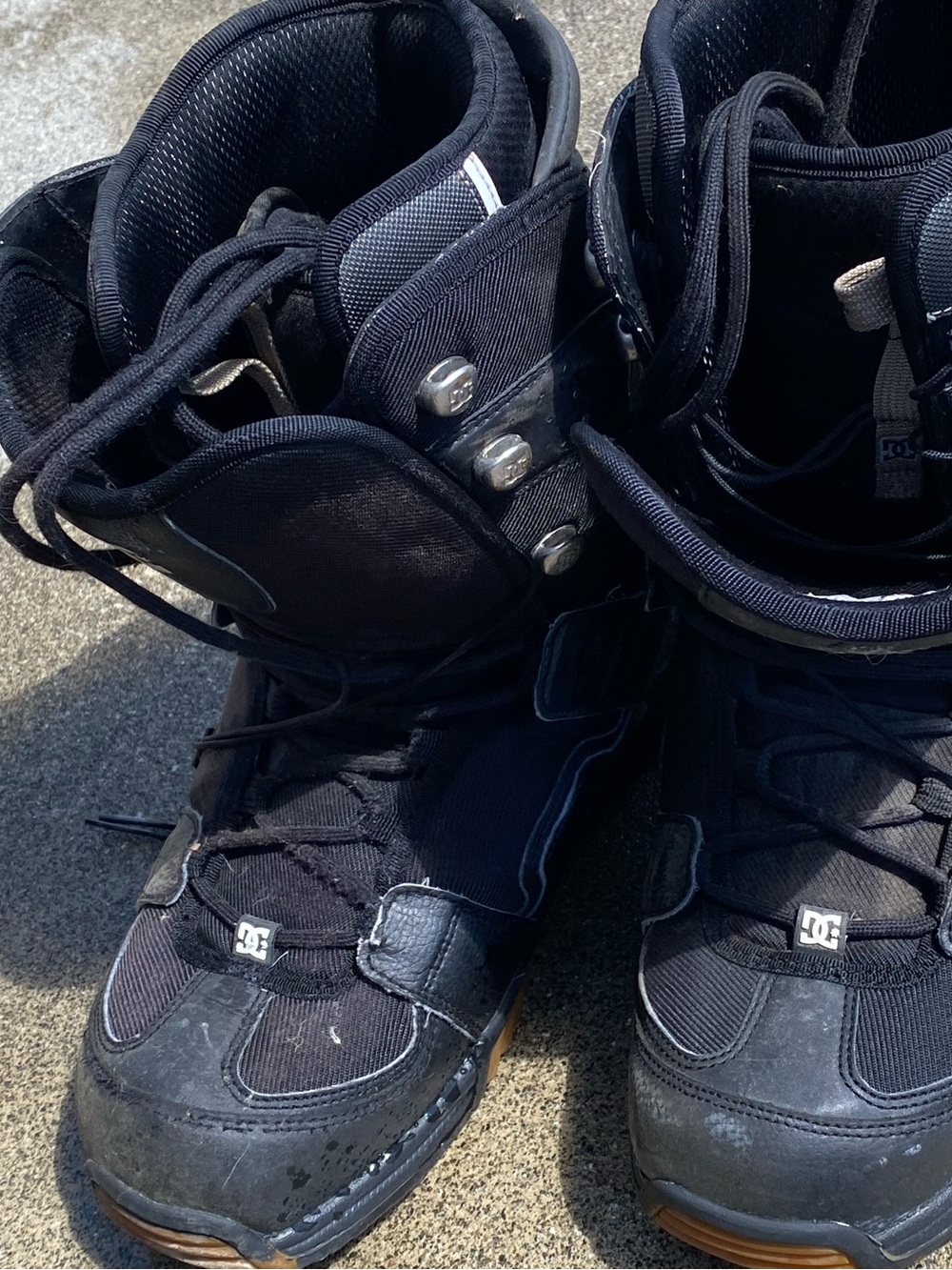 DC Kids Black Lace-Up Snow Boots with Gum Outsole